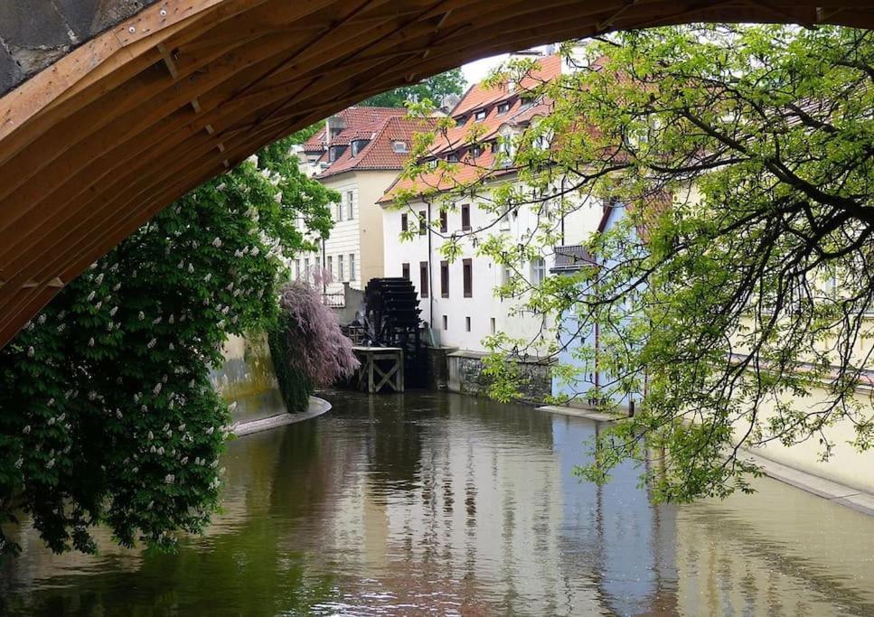 Old Town Herberghaus, 250M To Charles Bridge Apartment ปราก ภายนอก รูปภาพ